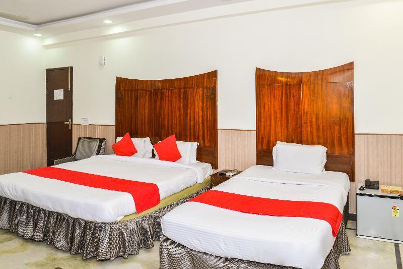 FabHotel Jindal Palace New Delhi Bagian luar foto