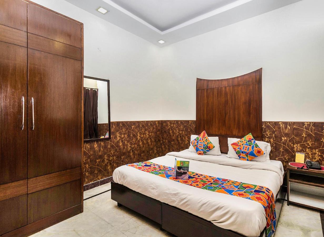 FabHotel Jindal Palace New Delhi Bagian luar foto